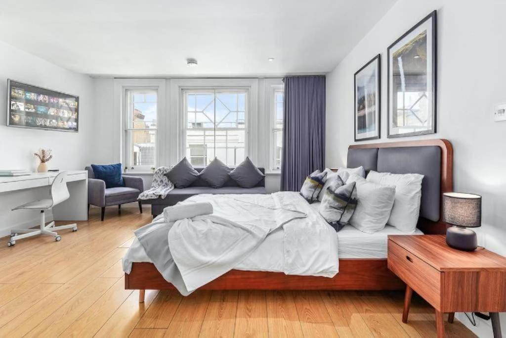 1 Bedroom Flat Piccadilly Sleep 7 In London Vr10 Exterior photo